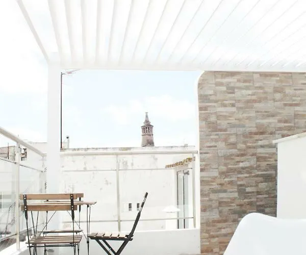 Easy4stay Konukevi 4*