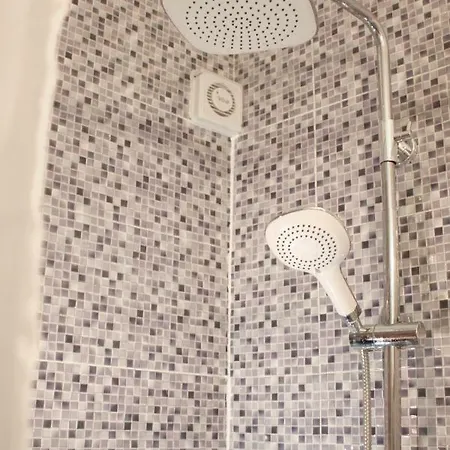 Easy4stay Vendégház 4*