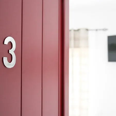 Πανσιόν Easy4stay 4*